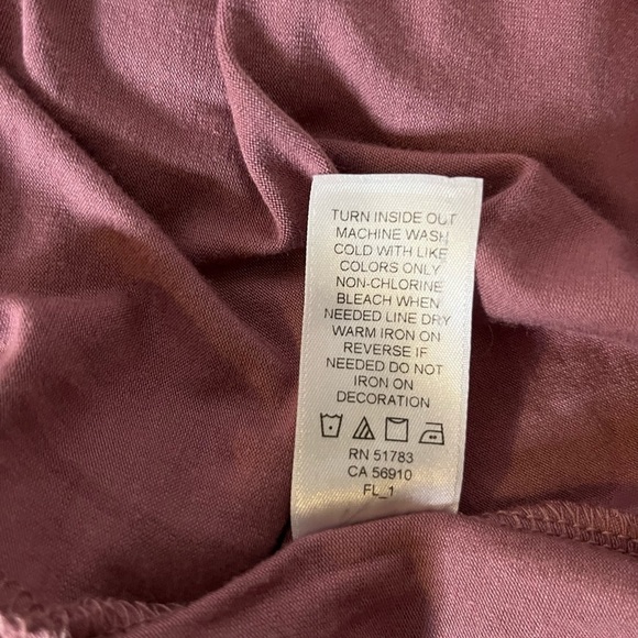 Maurice’s Women’s Key Hole Top - Picture 5 of 5